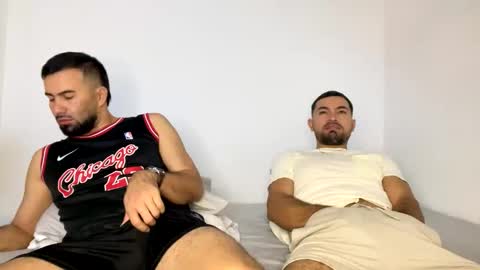 camilor_30 online show from 12/04/25, 09:51