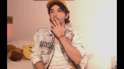 Snapshot of camilosaennz chatting on 01/08/25, 05:05 camilo online show from 01/08/25, 05:05