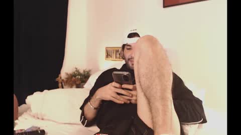 Snapshot of camilosaennz chatting on 01/10/25, 02:04 camilo online show from 01/10/25, 02:04