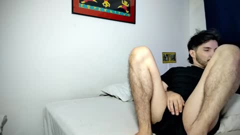 Snapshot of camilosaennz chatting on 01/22/25, 11:43 camilo online show from 01/22/25, 11:43