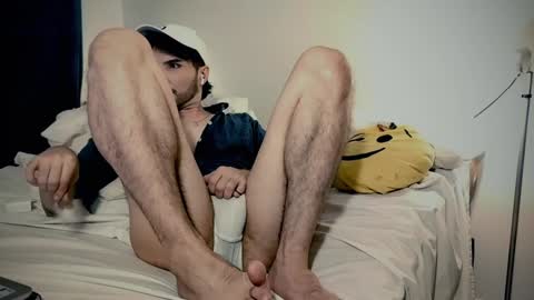 Snapshot of camilosaennz chatting on 02/02/25, 04:05 camilo online show from 02/02/25, 04:05