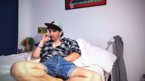Snapshot of camilosaennz chatting on 02/10/25, 10:09 camilo online show from 02/10/25, 10:09