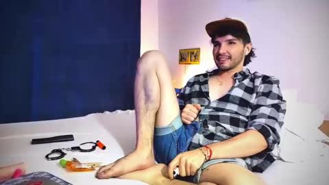 Snapshot of camilosaennz chatting on 02/11/25, 04:11 camilo online show from 02/11/25, 04:11