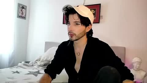 Snapshot of camilosaennz chatting on 09/14/25, 09:14 camilo online show from 09/14/25, 09:14