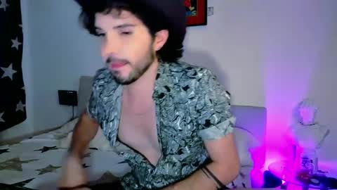Snapshot of camilosaennz chatting on 10/06/25, 04:32 camilo online show from 10/06/25, 04:32