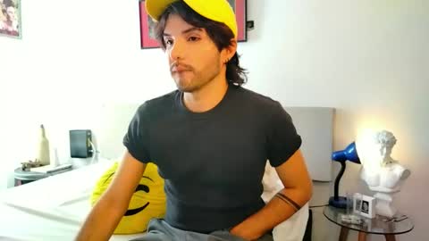 Snapshot of camilosaennz chatting on 10/12/25, 07:13 camilo online show from 10/12/25, 07:13