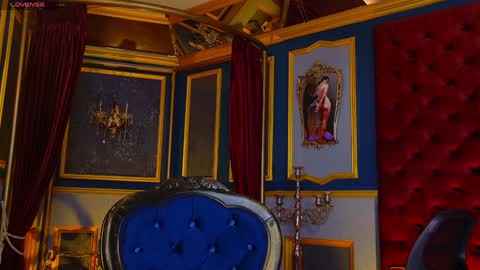 CLICK HERE  --   online show from 12/05/24, 05:39