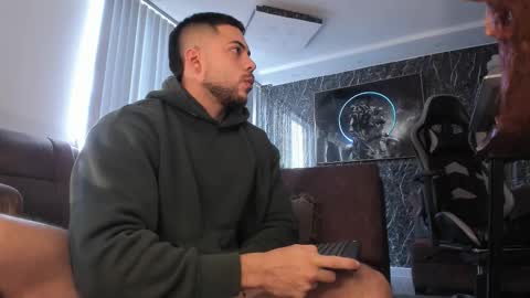 Snapshot of camilowatson chatting on 10/30/25, 01:23 Camilo Watson online show from 10/30/25, 01:23