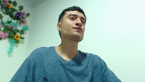 Snapshot of camiloyw2 chatting on 02/02/26, 05:28 CAMILO online show from 02/02/26, 05:28