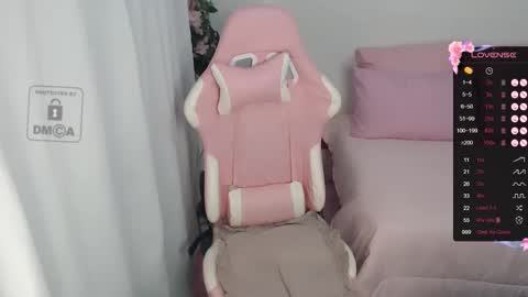  Nicole   online show from 12/03/24, 01:19