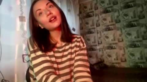 Julia online show from 02/12/26, 06:08