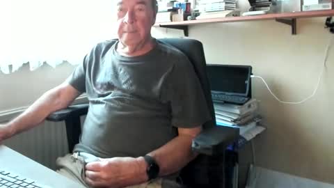 Cammee online show from 01/19/26, 08:29