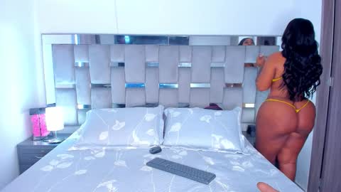 Camila online show from 12/15/25, 08:46