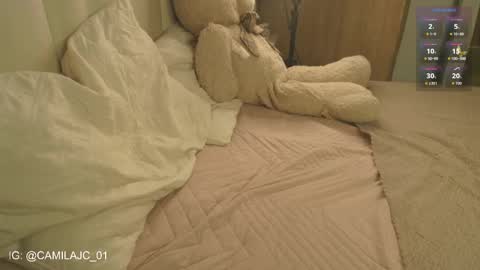 Laura Camila online show from 01/17/26, 01:16