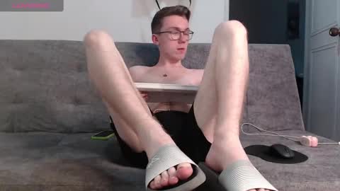       online show from 03/09/25, 03:22