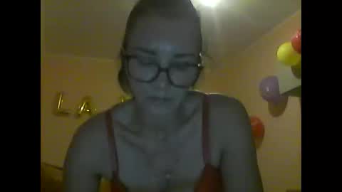 Snapshot of cammyskye chatting on 10/17/25, 05:15 Cammy online show from 10/17/25, 05:15