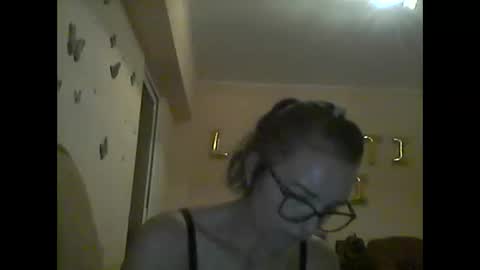 Snapshot of cammyskye chatting on 10/26/25, 06:25 Cammy online show from 10/26/25, 06:25