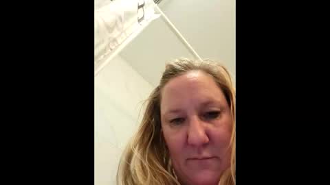 campbellcourtney385 online show from 01/15/26, 05:12