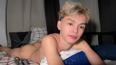 Snapshot of camwithethan chatting on 02/28/26, 09:54 Ethan online show from 02/28/26, 09:54