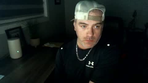 Snapshot of canadianboi6969 chatting on 08/09/26, 07:02 CanadianBacon6969 online show from 08/09/26, 07:02