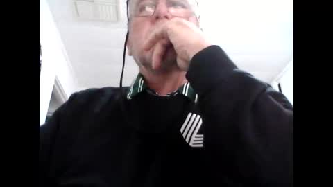 Snapshot of canberian chatting on 05/11/26, 12:49 Canberian online show from 05/11/26, 12:49