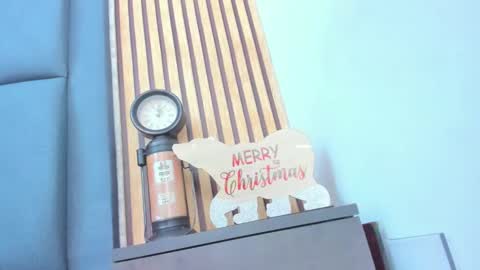 Snapshot of candela_collins chatting on 12/24/24, 02:54 Candela online show from 12/24/24, 02:54