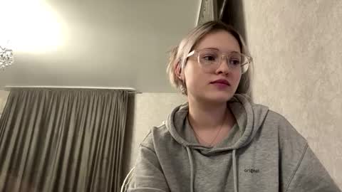 Snapshot of candelariahile chatting on 02/08/26, 02:09 candelariahile online show from 02/08/26, 02:09