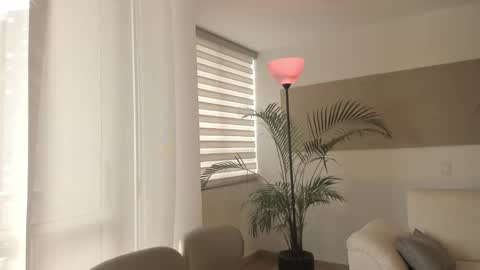 candelariia_ online show from 09/16/25, 04:41