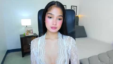 candiceferragamo online show from 01/07/26, 12:07