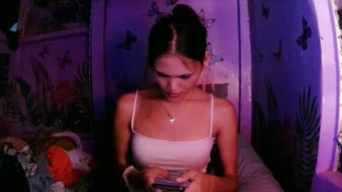Snapshot of candiceswanpolei_ chatting on 07/04/26, 05:52 candiceswanpolei_ online show from 07/04/26, 05:52