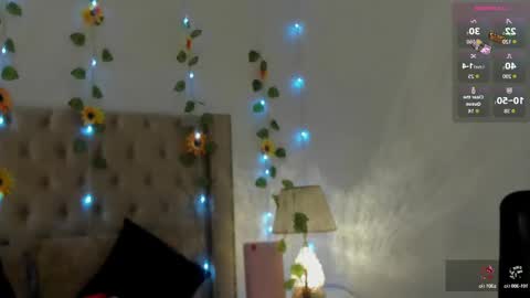 Candie  online show from 09/21/25, 12:18