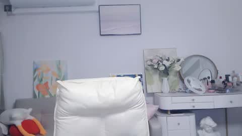 Snapshot of candy8998 chatting on 10/15/25, 10:21 candy8998 online show from 10/15/25, 10:21