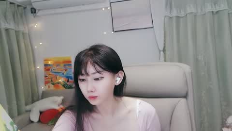 Snapshot of candy8998 chatting on 07/17/26, 11:42 candy8998 online show from 07/17/26, 11:42