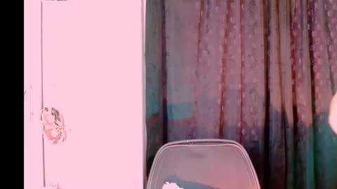 Snapshot of candy__beauty1 chatting on 06/23/26, 04:05 candy online show from 06/23/26, 04:05