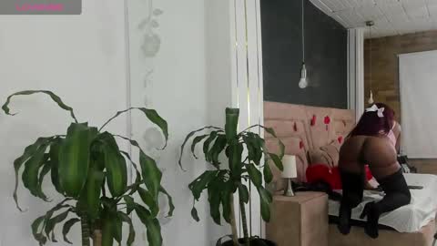 candy_bony online show from 02/14/25, 10:47