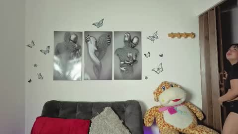 Snapshot of candy_chloe02 chatting on 02/18/26, 11:06 Im ChloeJoin The Fan Club online show from 02/18/26, 11:06