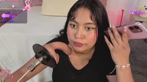 Im ChloeJoin The Fan Club online show from 07/25/26, 12:53