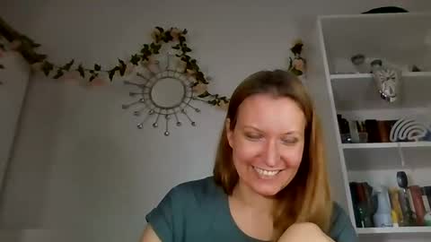 Snapshot of candy_cougar82 chatting on 07/08/26, 08:19 Candy Cougar online show from 07/08/26, 08:19