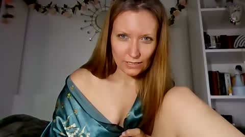Snapshot of candy_cougar82 chatting on 07/13/26, 08:50 Candy Cougar online show from 07/13/26, 08:50