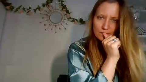 Snapshot of candy_cougar82 chatting on 07/14/26, 07:46 Candy Cougar online show from 07/14/26, 07:46