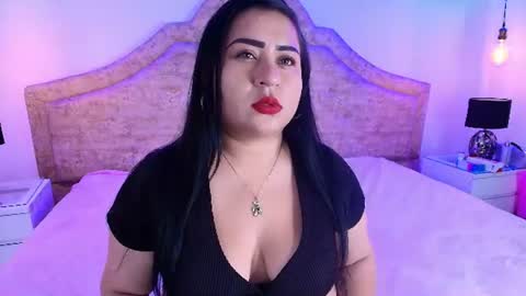 Candy curves1 online show from 07/09/26, 08:35