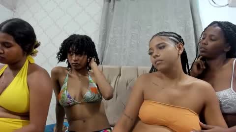 Snapshot of candy_ebony18_ chatting on 10/16/25, 06:31 candy_ebony18_ online show from 10/16/25, 06:31