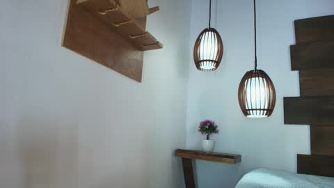 Jolie online show from 03/25/26, 08:15