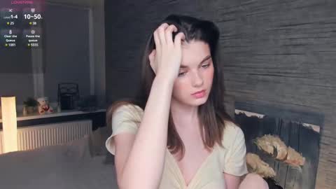 Snapshot of candy_flo chatting on 03/09/25, 07:37 Flora online show from 03/09/25, 07:37