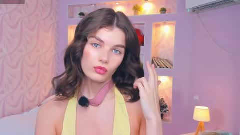 Flora online show from 04/23/26, 06:47