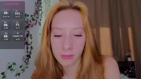 Snapshot of candy_flosse chatting on 09/30/25, 10:09 candy_flosse online show from 09/30/25, 10:09