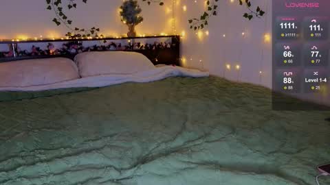 Snapshot of candy_flosse chatting on 02/12/26, 08:20 candy_flosse online show from 02/12/26, 08:20