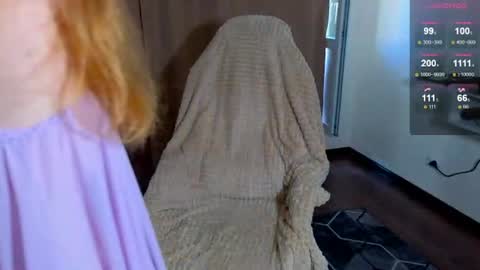 Snapshot of candy_flosse chatting on 06/10/26, 06:01 candy_flosse online show from 06/10/26, 06:01
