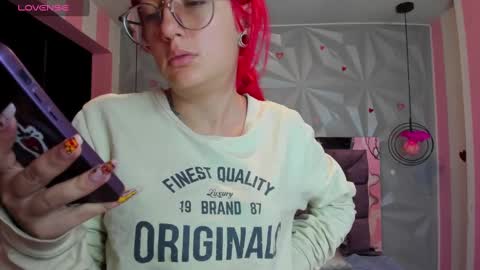 Snapshot of candy_morgan412 chatting on 02/07/25, 11:23 Ania online show from 02/07/25, 11:23