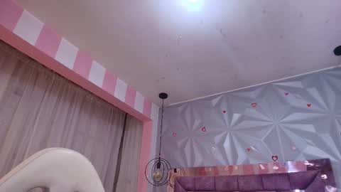 Snapshot of candy_morgan412 chatting on 10/04/25, 11:08 Ania online show from 10/04/25, 11:08